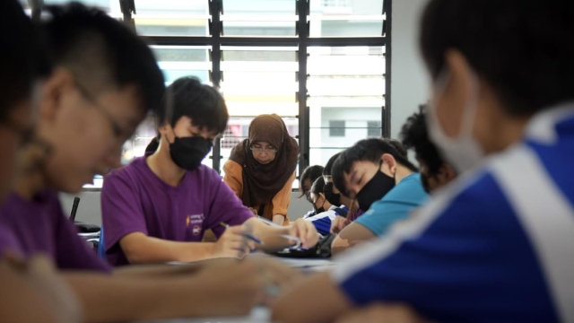 ‘Very challenging’ to deal with parents who expect immediate responses to messages: Teachers