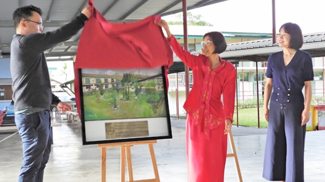 Commemorative artwork marks school’s 65th anniversary