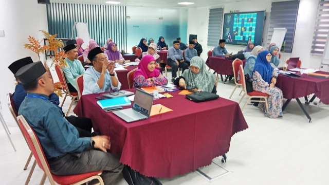 Teachers complete programme to boost Islamic education