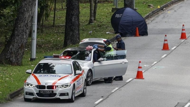 机场路扣押场存放千余车辆 新法案将加强交警处置权力