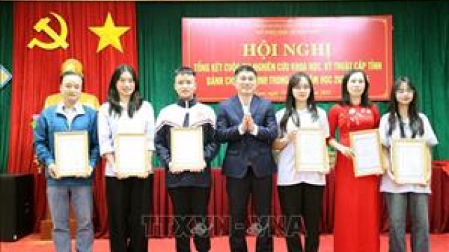 Khuyến khích học sinh nghiên cứu khoa học