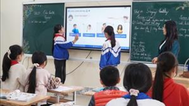 Miễn học phí cho học sinh: Quyết sách nhân văn, hợp lòng dân