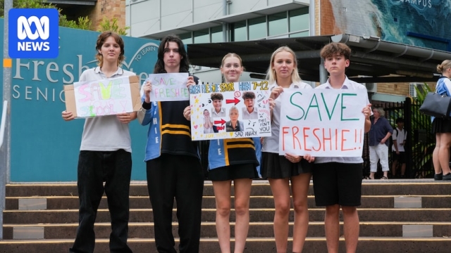 Students at Sydney school stage mass walkout over expansion plan