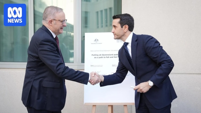 Queensland signs $2.8b school funding deal