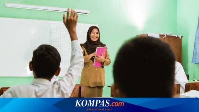 Pemerintah Bantu Rp 3 Juta Per Semester untuk Guru Belum D4 atau S1