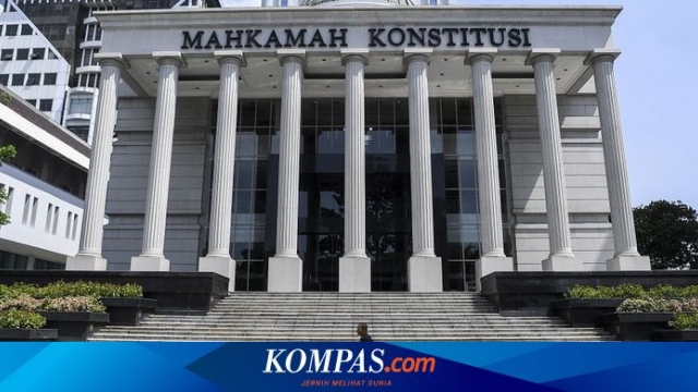 MK Minta Negara Gratiskan Sekolah Swasta, Tidak Hanya Negeri