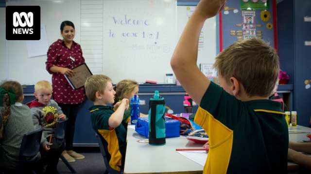 Victoria denies it has delayed meeting its Gonski school funding targets